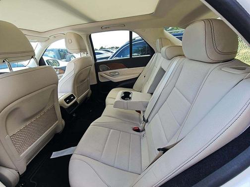 2022 Mercedes-Benz GLE 350 Base