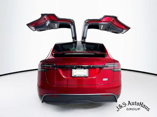 2025 Tesla Model X Plaid