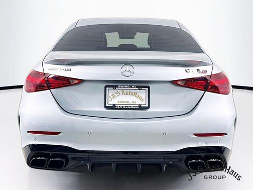 2024 Mercedes-Benz AMG C 63 S E Performance