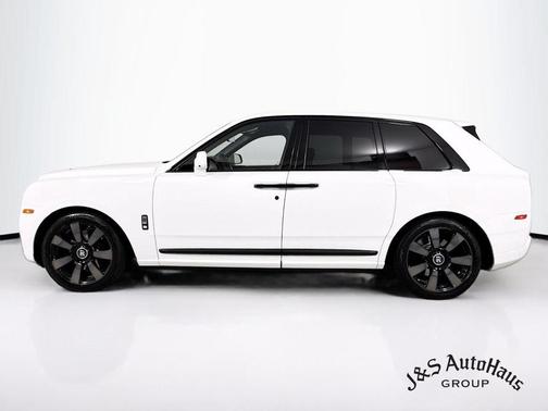 2021 Rolls-Royce Cullinan Base