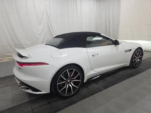 2022 Jaguar F-TYPE R