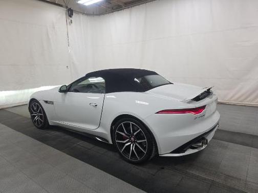 2022 Jaguar F-TYPE R