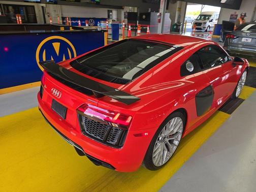 2017 Audi R8 5.2 quattro Plus
