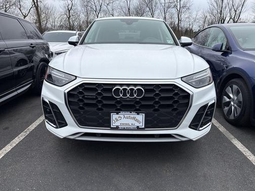 2022 Audi Q5 45 S line quattro Premium