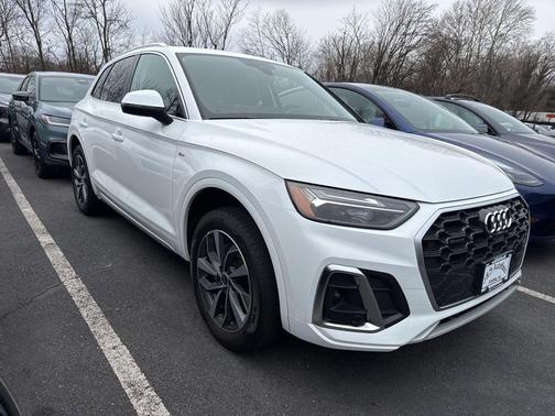 2022 Audi Q5 45 S line quattro Premium