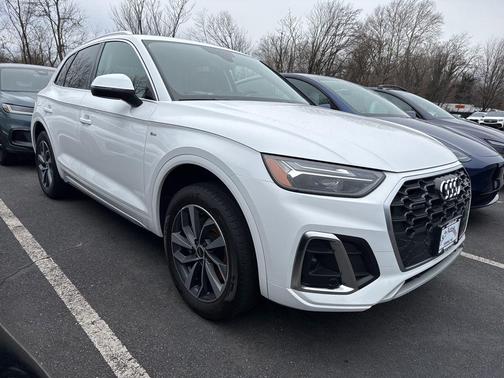 2022 Audi Q5 45 S line quattro Premium