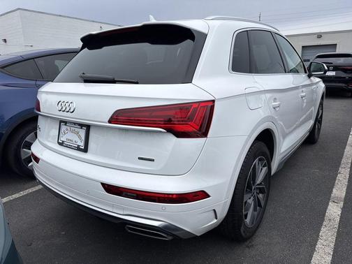 2022 Audi Q5 45 S line quattro Premium