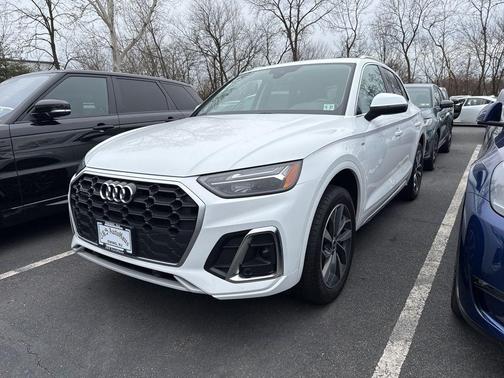 2022 Audi Q5 45 S line quattro Premium