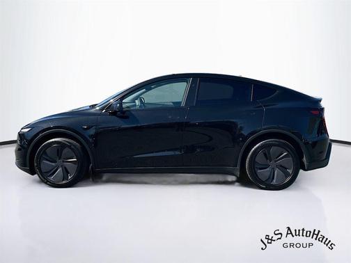 Diamond Black 2026 Tesla Model Y