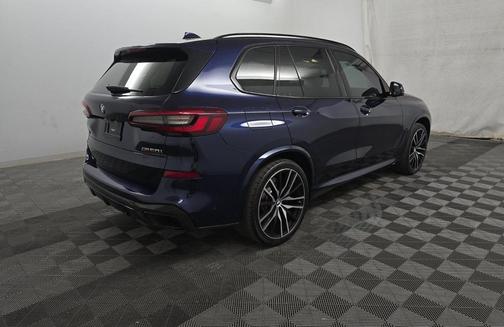 2022 BMW X5 M50i