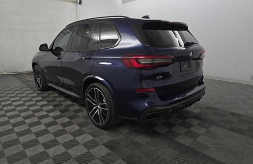 2022 BMW X5 M50i