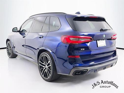 2022 BMW X5 M50i
