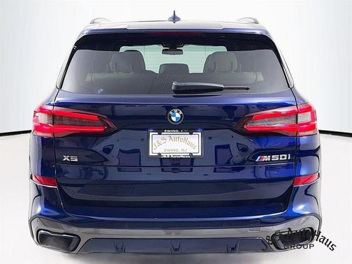 2022 BMW X5 M50i