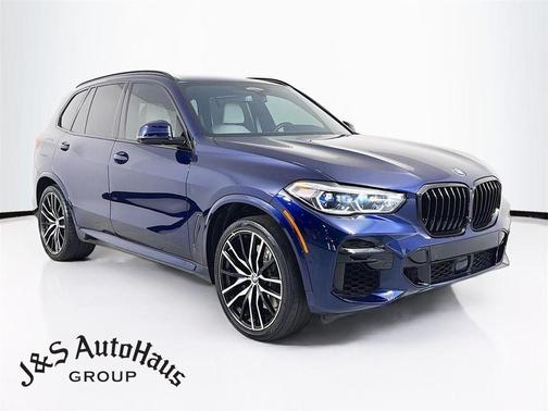 2022 BMW X5 M50i