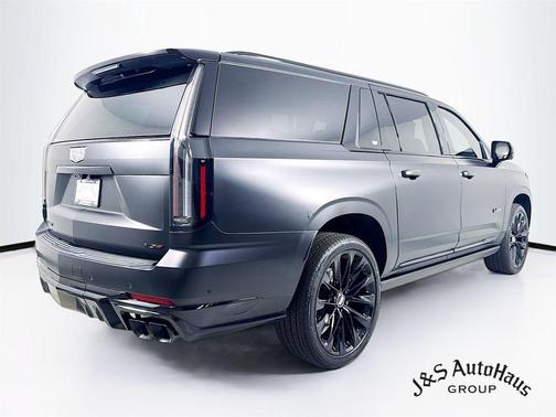 2025 Cadillac Escalade ESV V-Series