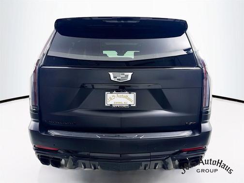 2025 Cadillac Escalade ESV V-Series