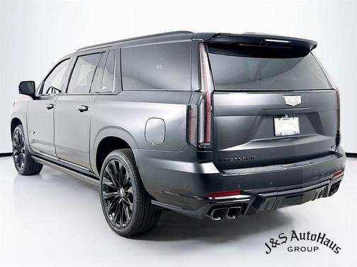 2025 Cadillac Escalade ESV V-Series