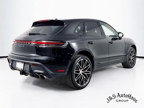 2024 Porsche Macan S