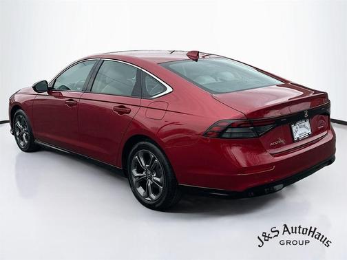 Burgundy 2024 Honda Accord Hybrid EX-L