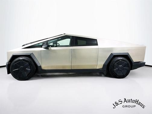 2024 Tesla Cybertruck Cyberbeast