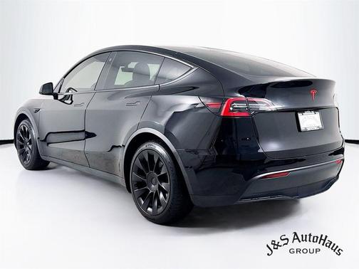 2021 Tesla Model Y Standard Range