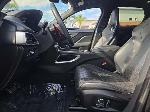 2020 Jaguar F-PACE SVR