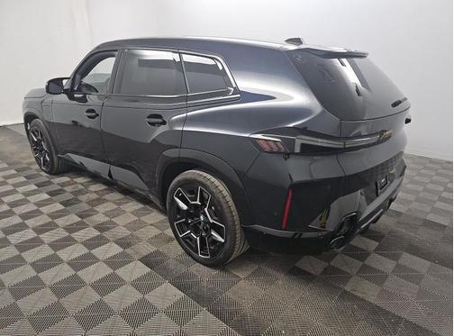 Carbon Black Metallic 2023 BMW XM Base