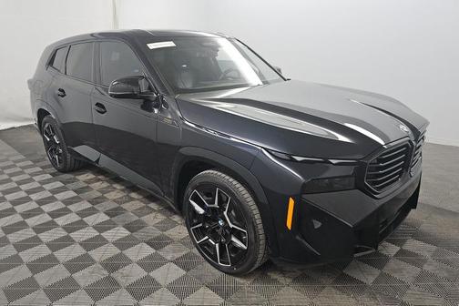 Carbon Black Metallic 2023 BMW XM Base