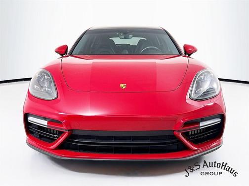 2020 Porsche Panamera Turbo