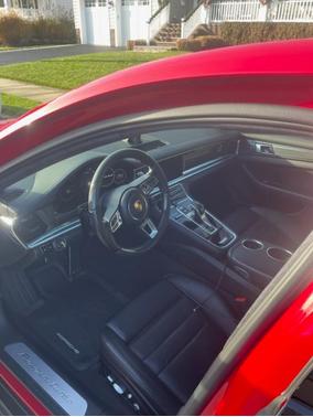 2020 Porsche Panamera Turbo