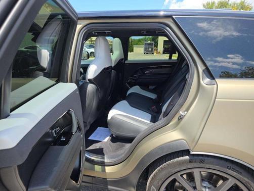 Carbon Bronze In Matte Finish 2024 Land Rover Range Rover Sport SV Edition One Carbon Bronze