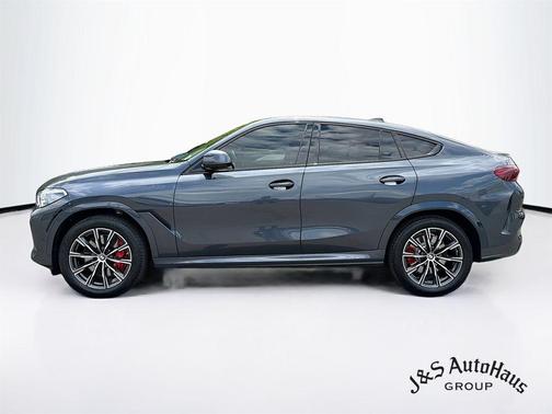 Arctic Gray Metallic 2021 BMW X6 M50i