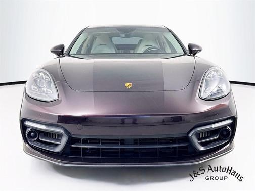 2023 Porsche Panamera 4 Platinum Edition