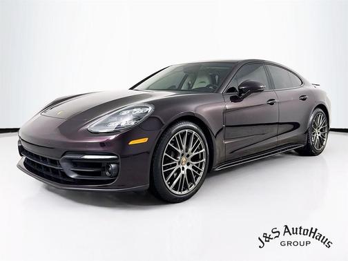 2023 Porsche Panamera 4 Platinum Edition