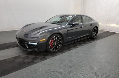 2022 Porsche Panamera GTS