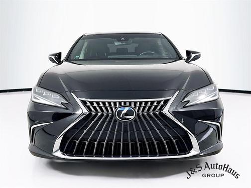 2024 Lexus ES 350 Ultra Luxury