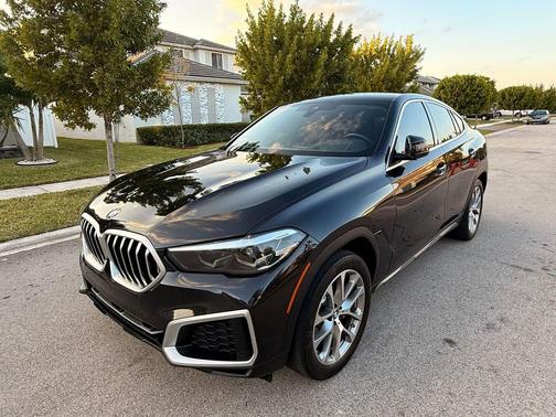 2023 BMW X6 xDrive40i