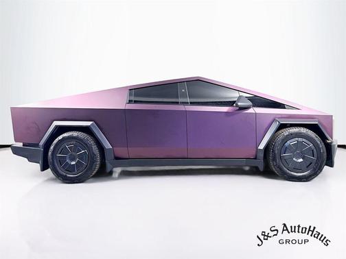2024 Tesla Cybertruck Base