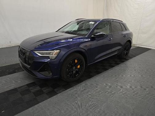 2022 Audi e-tron Premium