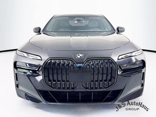 2024 BMW 740 i