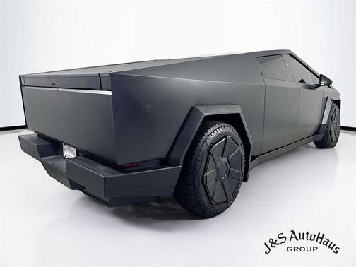 2024 Tesla Cybertruck Base