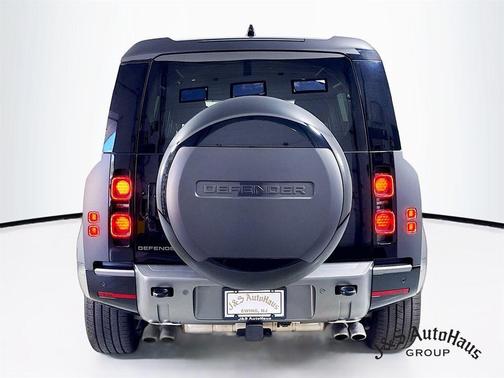 2025 Land Rover Defender P525 V8
