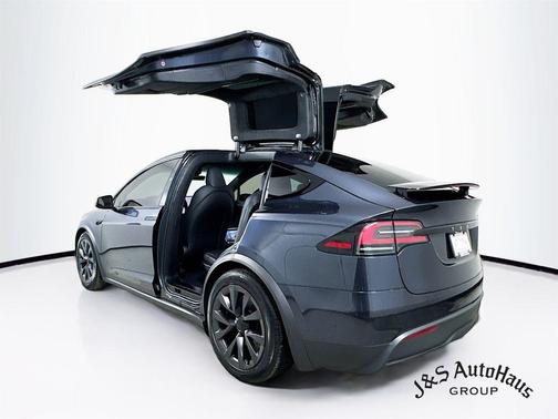 2024 Tesla Model X Base