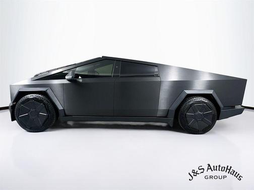 2024 Tesla Cybertruck Cyberbeast