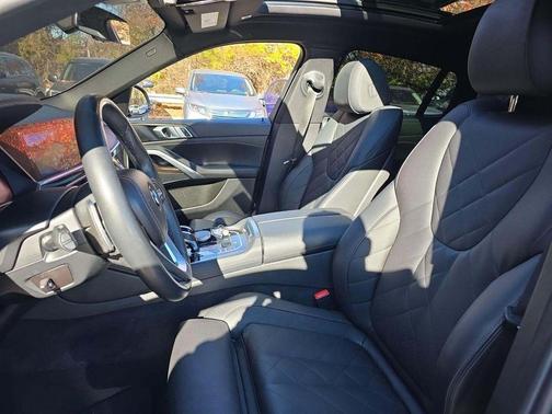 2023 BMW X6 xDrive40i