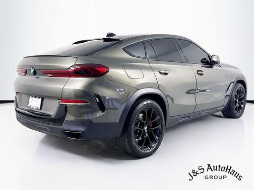 2023 BMW X6 xDrive40i