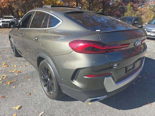 2023 BMW X6 xDrive40i