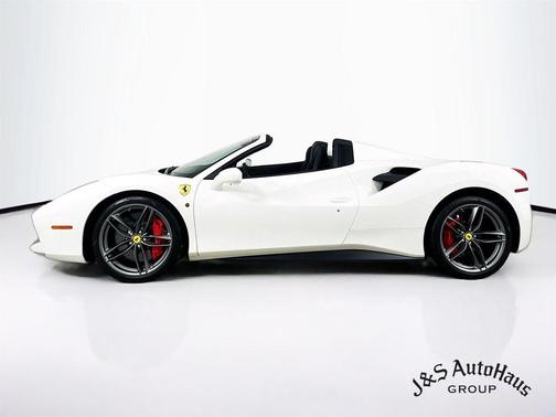 2018 Ferrari 488 Spider Base
