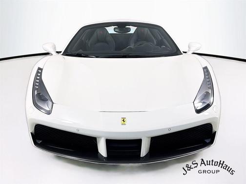 2018 Ferrari 488 Spider Base