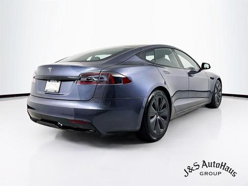 2021 Tesla Model S Long Range